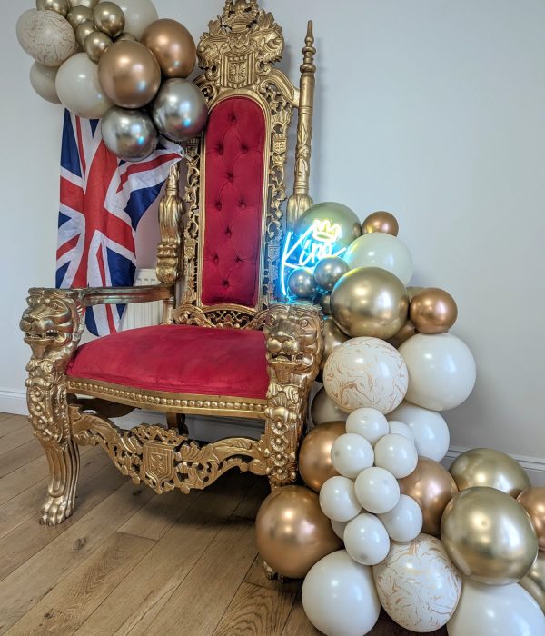 Sweethearts Party Boutique - Throne Hire