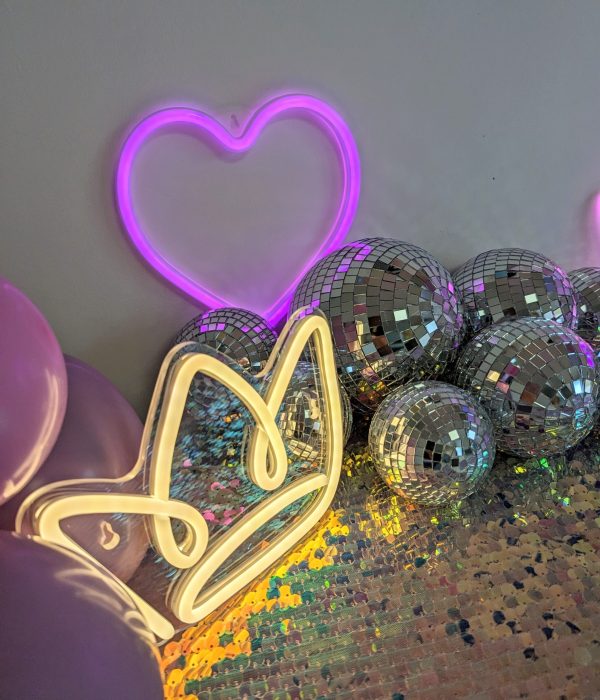 Sweethearts Party Boutique - Neon Sign Hire