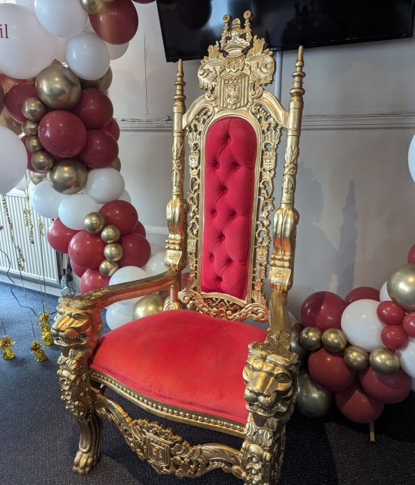 Sweethearts Party Boutique - Throne Hire